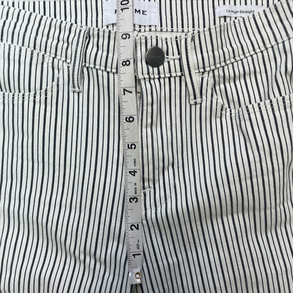* | FRAME | Le High Straight Jeans. Size 26. - Picture 11 of 12